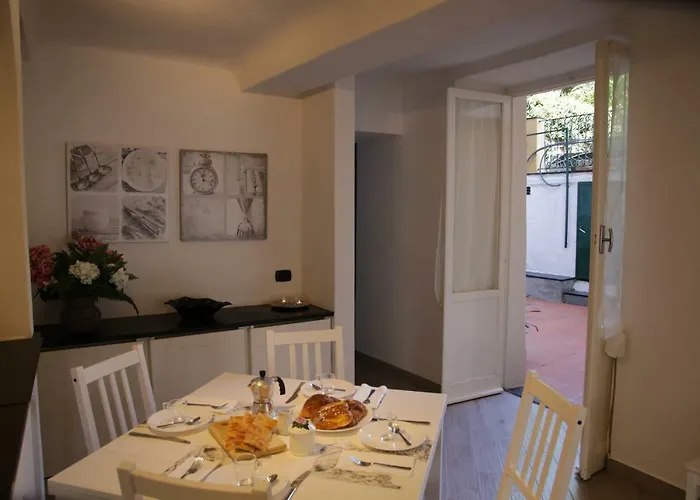 Daire Posidonia Casa Al Mare In Citta Cenova