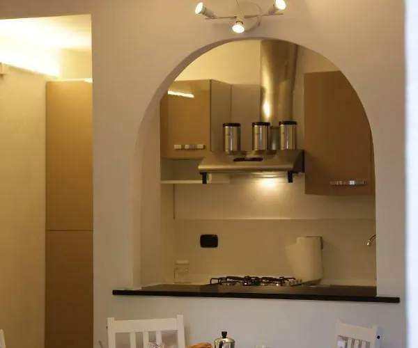 Posidonia Casa Al Mare In Citta Apartment